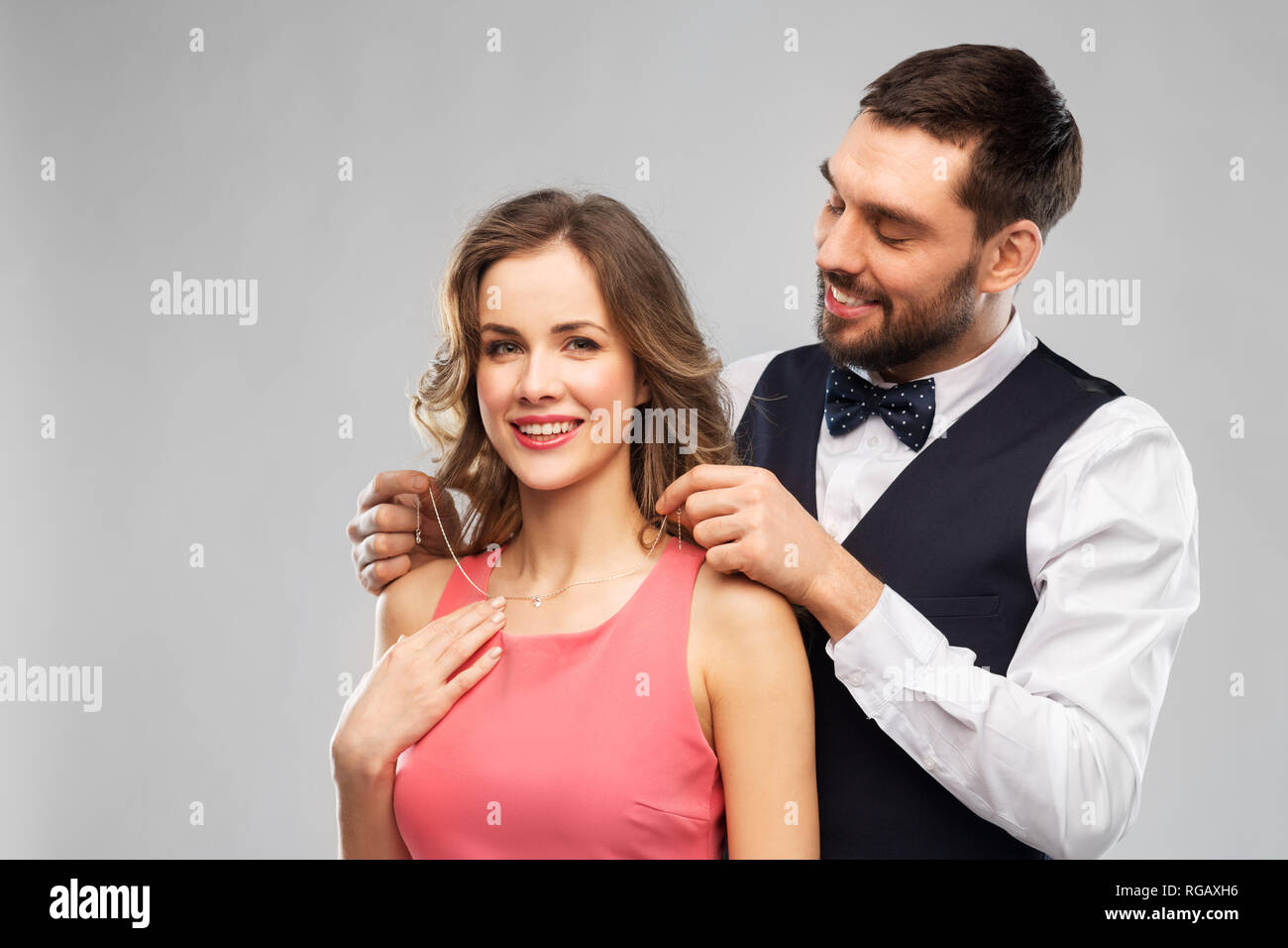 Woman husband gift necklace hires stock photography and images Alamy