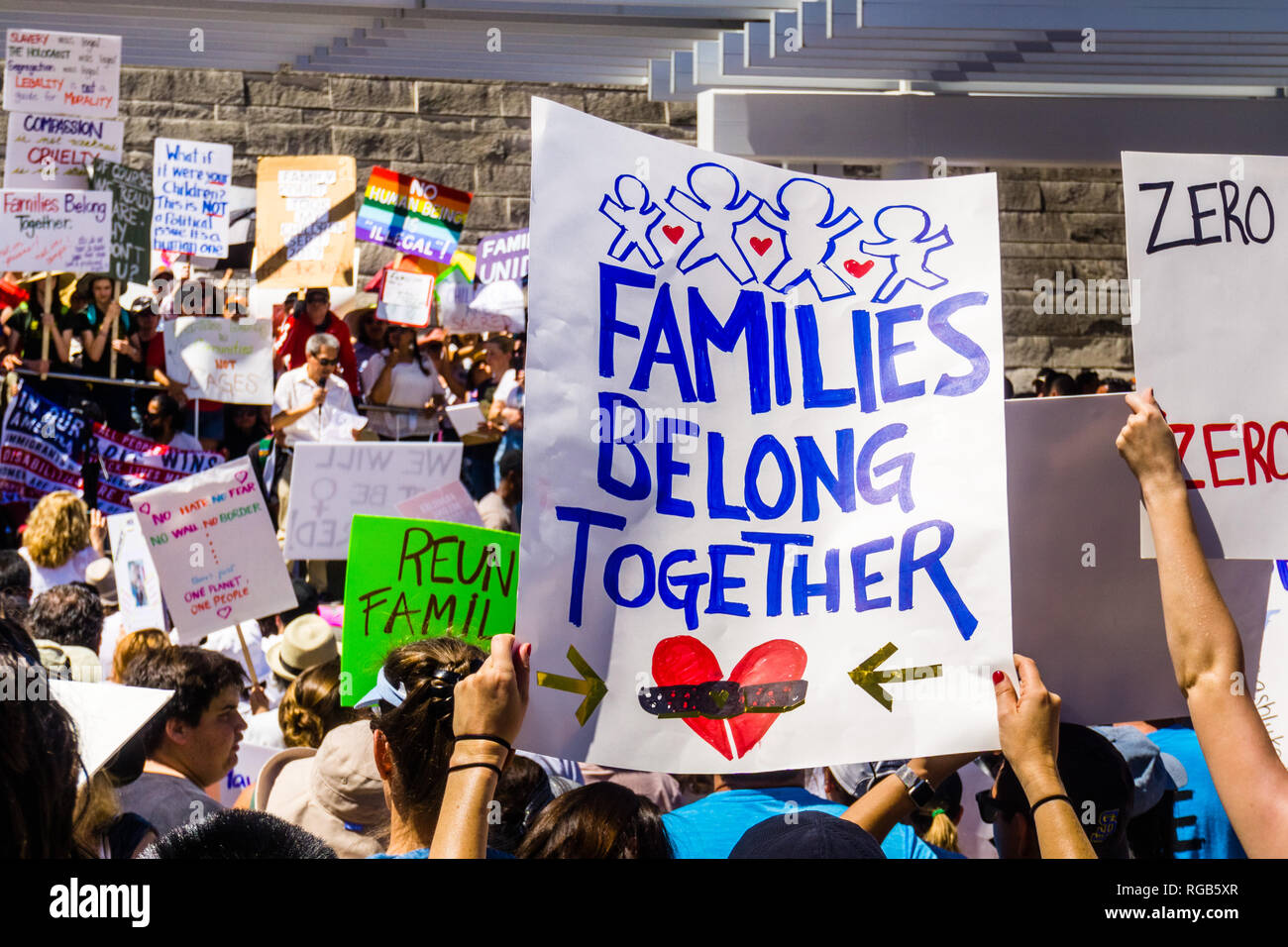 Immigration protest sign usa hi-res stock photography and images - Alamy