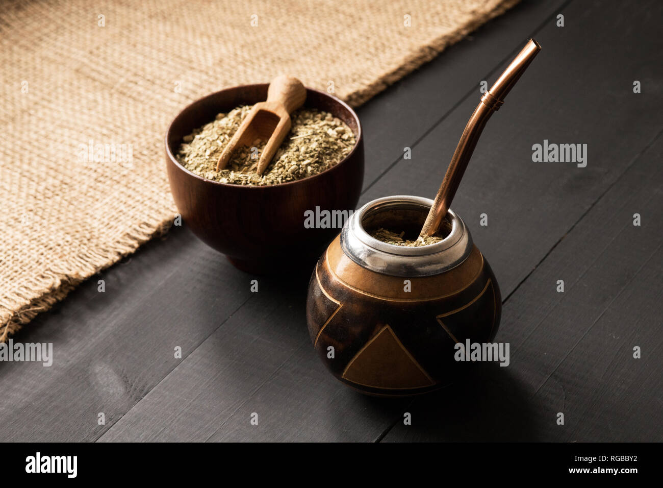 Yerba Mate Tea fotografia stock. Immagine di tipico, rustico - 51131106