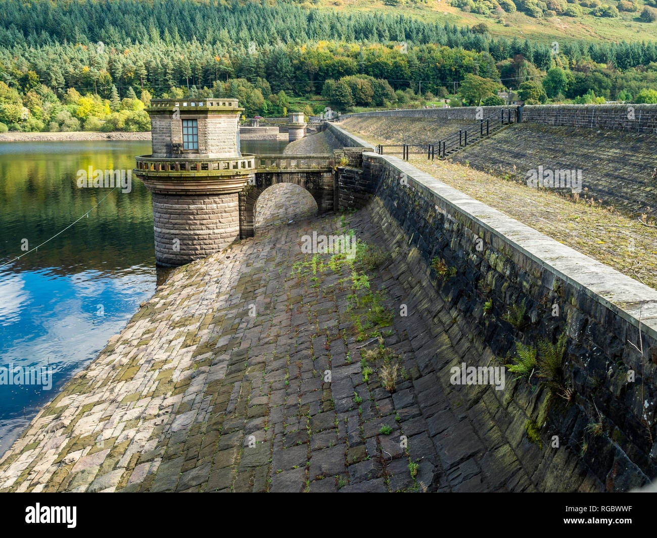 Great Britain, England, Derbyshire, Peak District, Ladybower Reservoir, dam wall Stock Photo