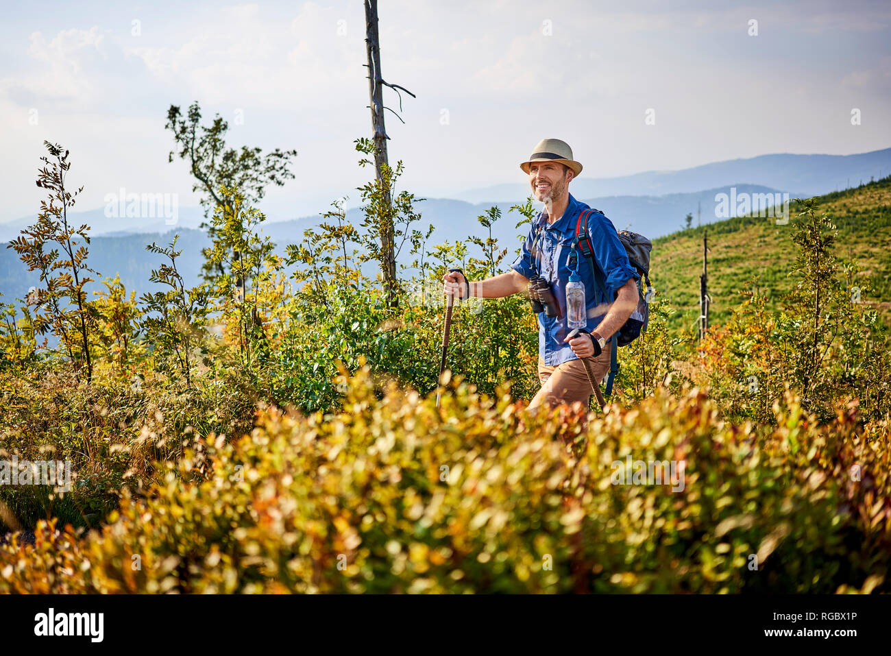 Hiking mountains hi-res stock photography and images - Alamy