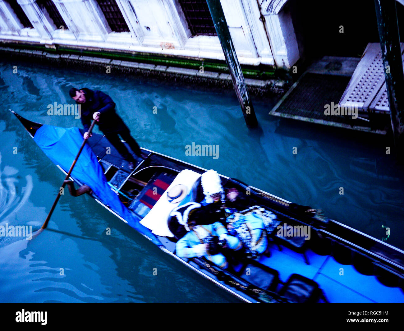 Bllu hi-res stock photography and images - Alamy