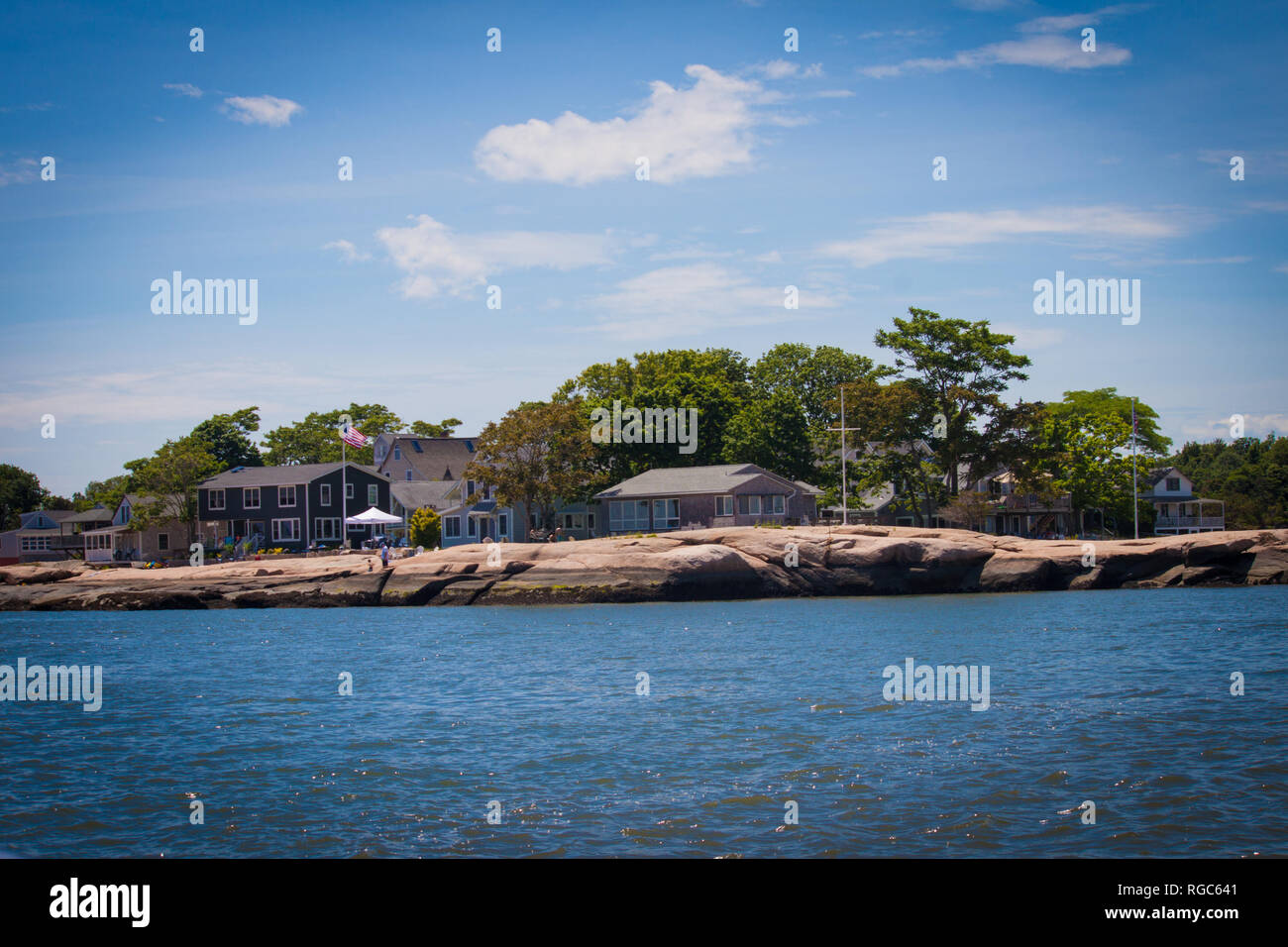 Public Thimble Island Tour from a boat with public viewing of homes
