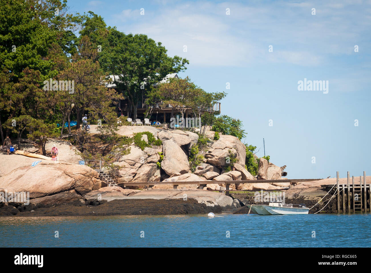 Public Thimble Island Tour from a boat with public viewing of homes