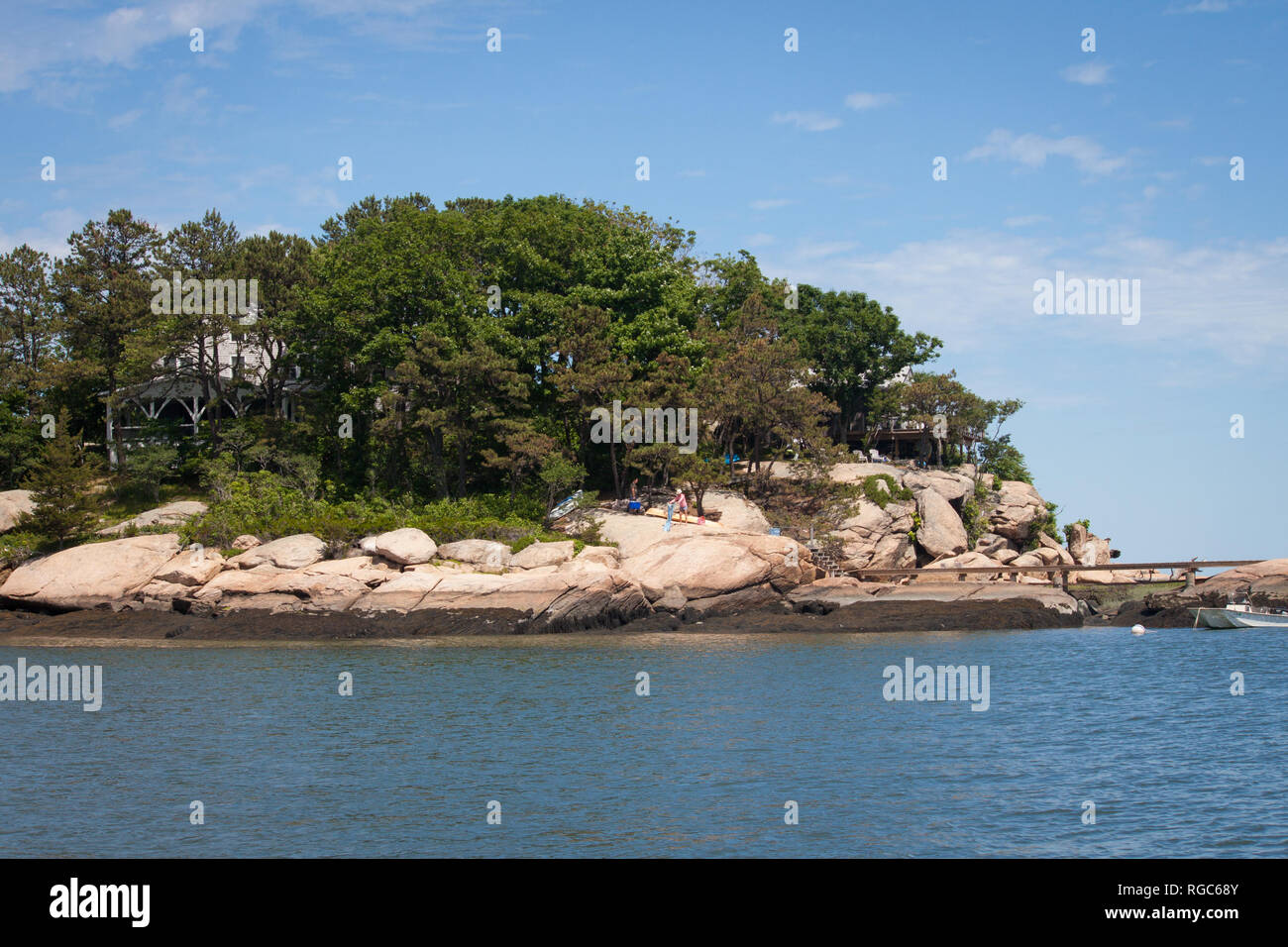 Public Thimble Island Tour from a boat with public viewing of homes