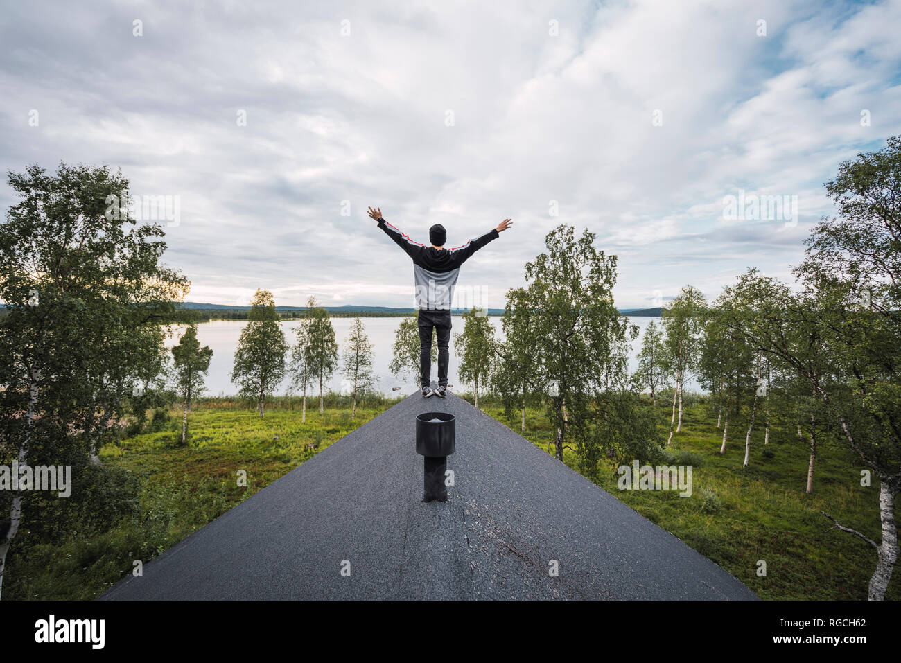 Roof raised hi-res stock photography and images - Alamy