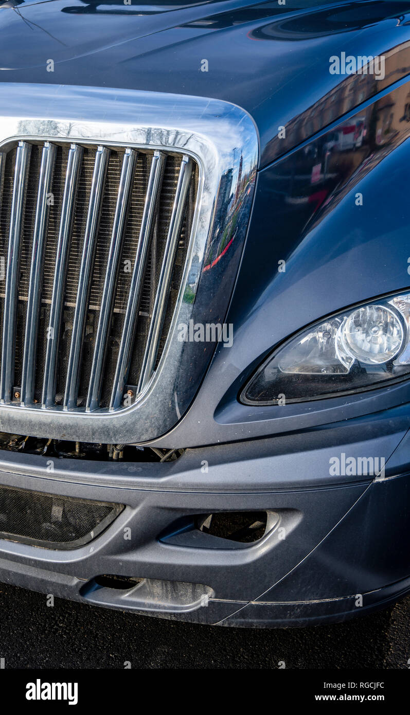 Big rig gray long hi res stock photography and images Alamy Big rig gray long hi res stock photography and images Alamy