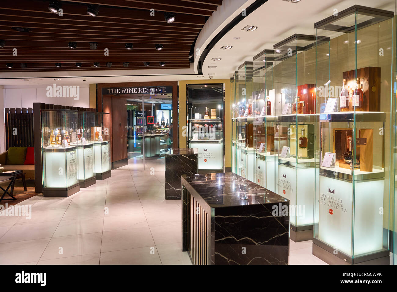 SINGAPORE CIRCA AUGUST, 2016 Wines and Spirits Duplex store at