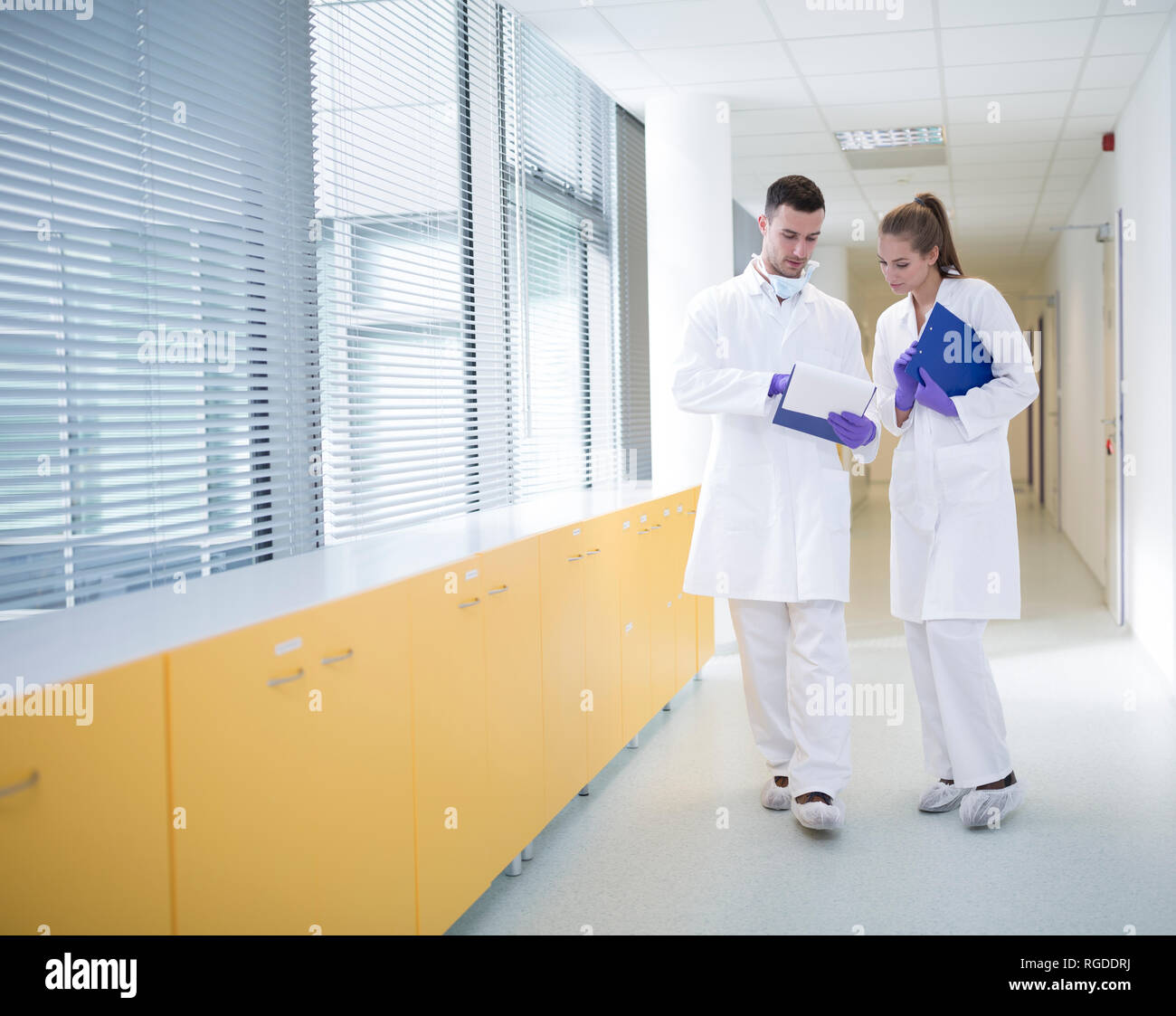 Full length man lab coat hi-res stock photography and images - Alamy