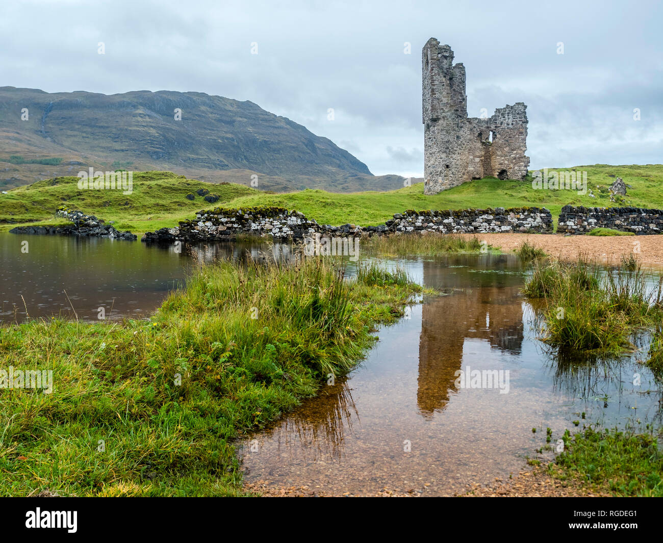 UK, Scotland, Highland, Loch Asynt, Ardvreck Castle ruin Stock Photo
