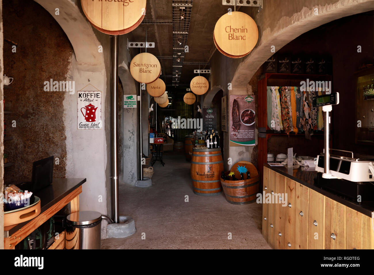 The Windmeul Wine Cellar is situated in the Agter Paarl alongside the