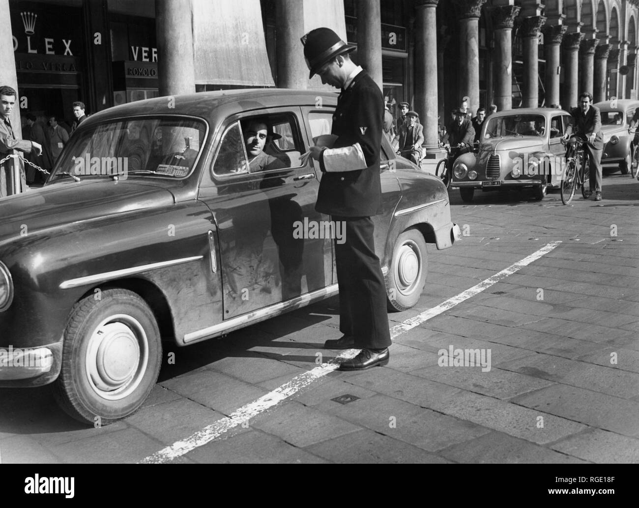 milan, piazza del duomo, traffic policeman, 1950 Stock Photo