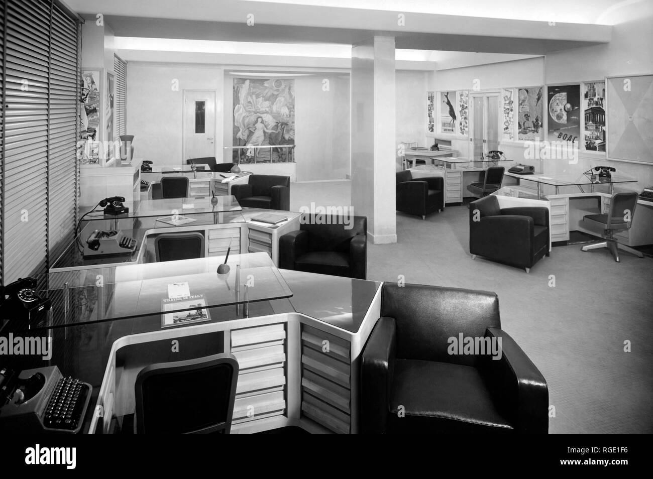 compagnia italiana del turismo, cit, offices of the american department in milan, italy, 1952 Stock Photo