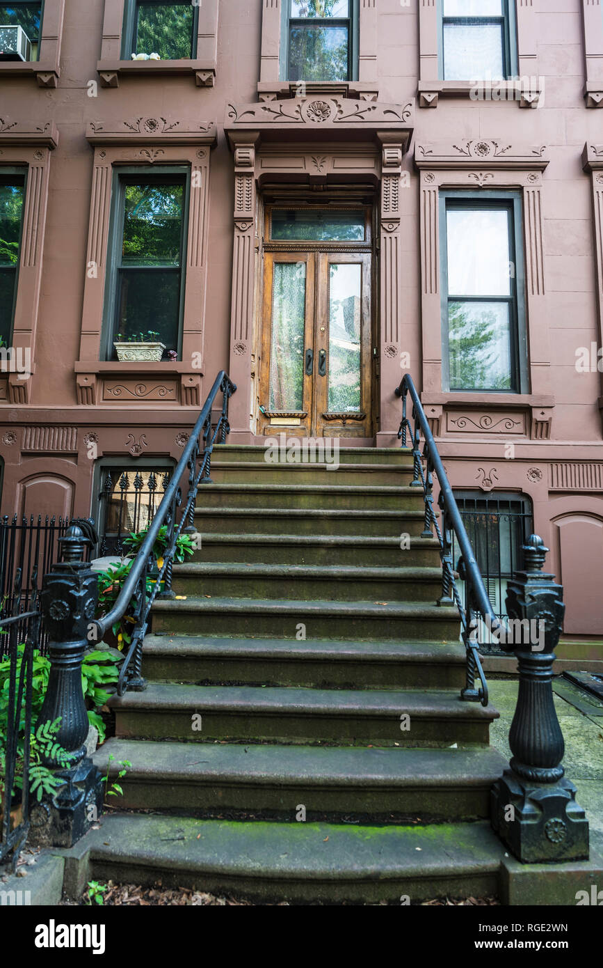 Old typical houses in the Brooklyn neighborhood in Manhattan, New York  City, USA Stock Photo - Alamy
