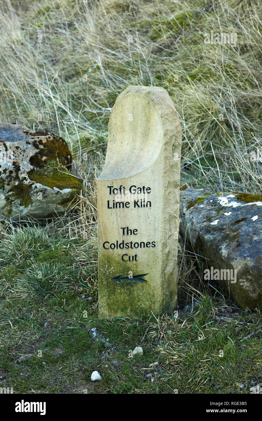 COLD STONES CUT, GREENHOW, HARROGATE, N YORKS, UK. 28th Jan 2019. stone direction sign points to Toft Gate Lime Kiln and The Coldstones Cut Stock Photo