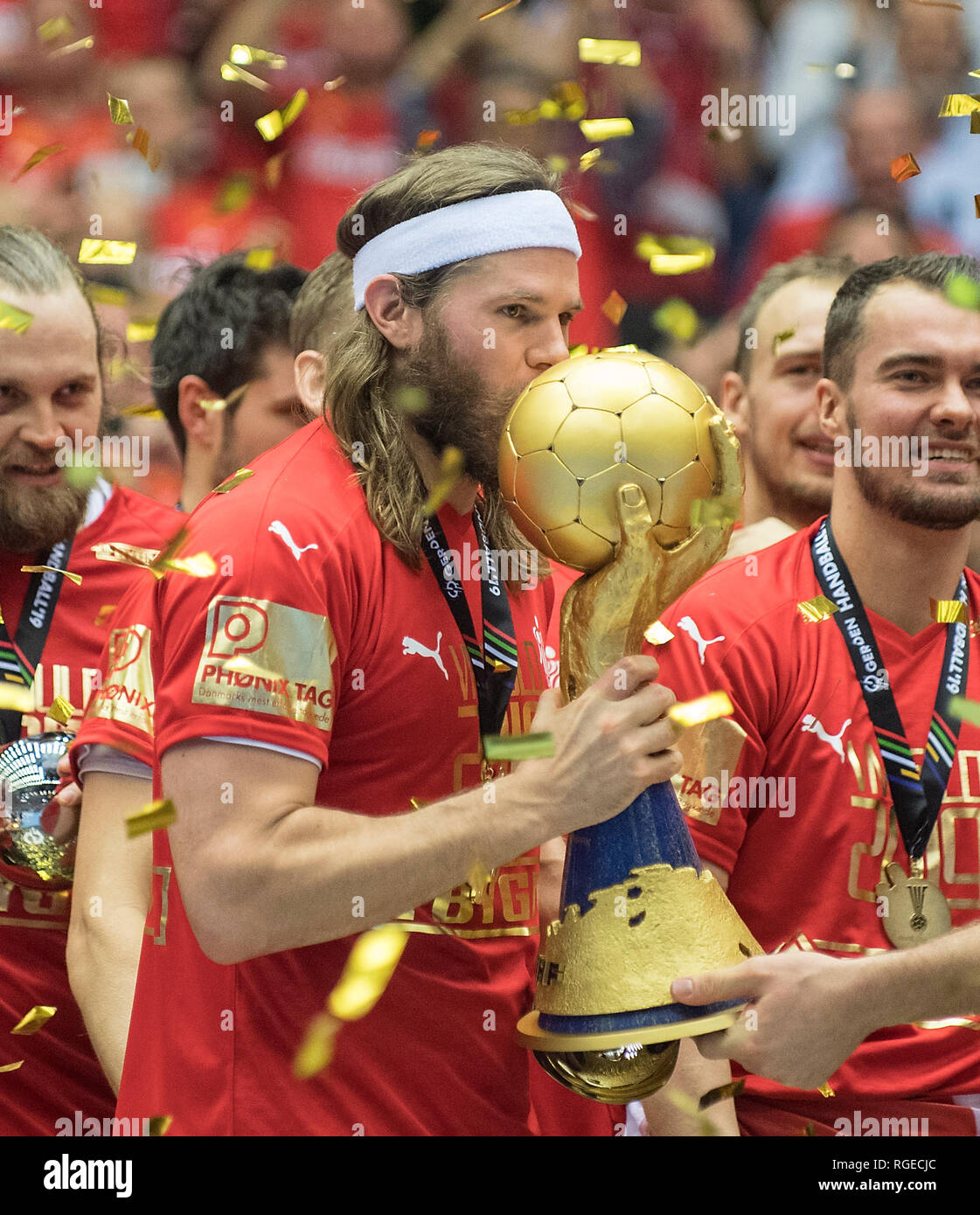 Award Ceremony, Mikkel HANSEN (DEN) kisses the Cup, Final, Norway (NOR) - Denmark (DEN), on 27.01.2019 in Handball World Cup 2019, from 10.01. - 27.01.2019 in Germany/Denmark. | usage worldwide Stock - Alamy