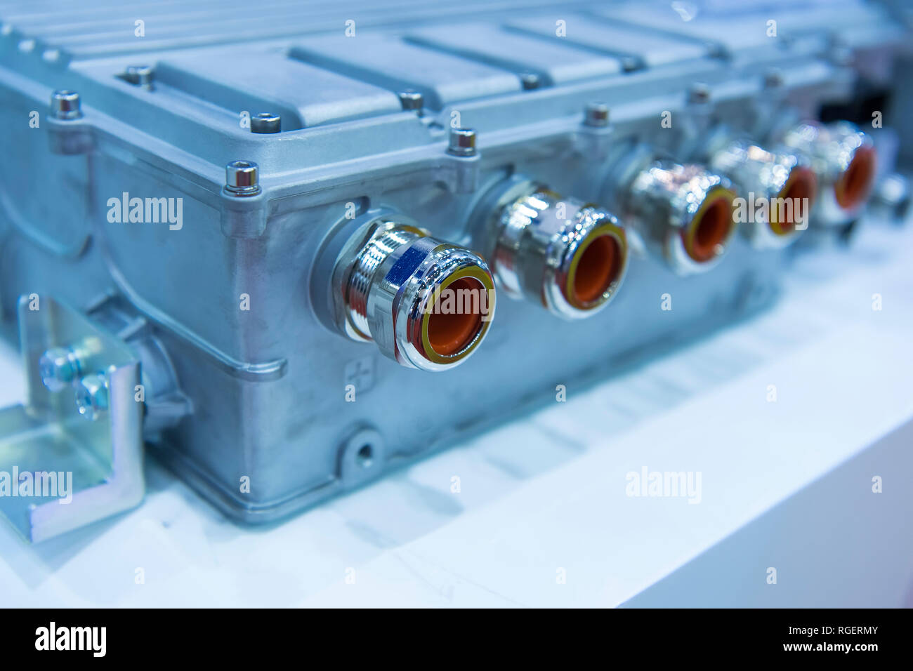 Powerful highvoltage electrical connector,The connector is installed