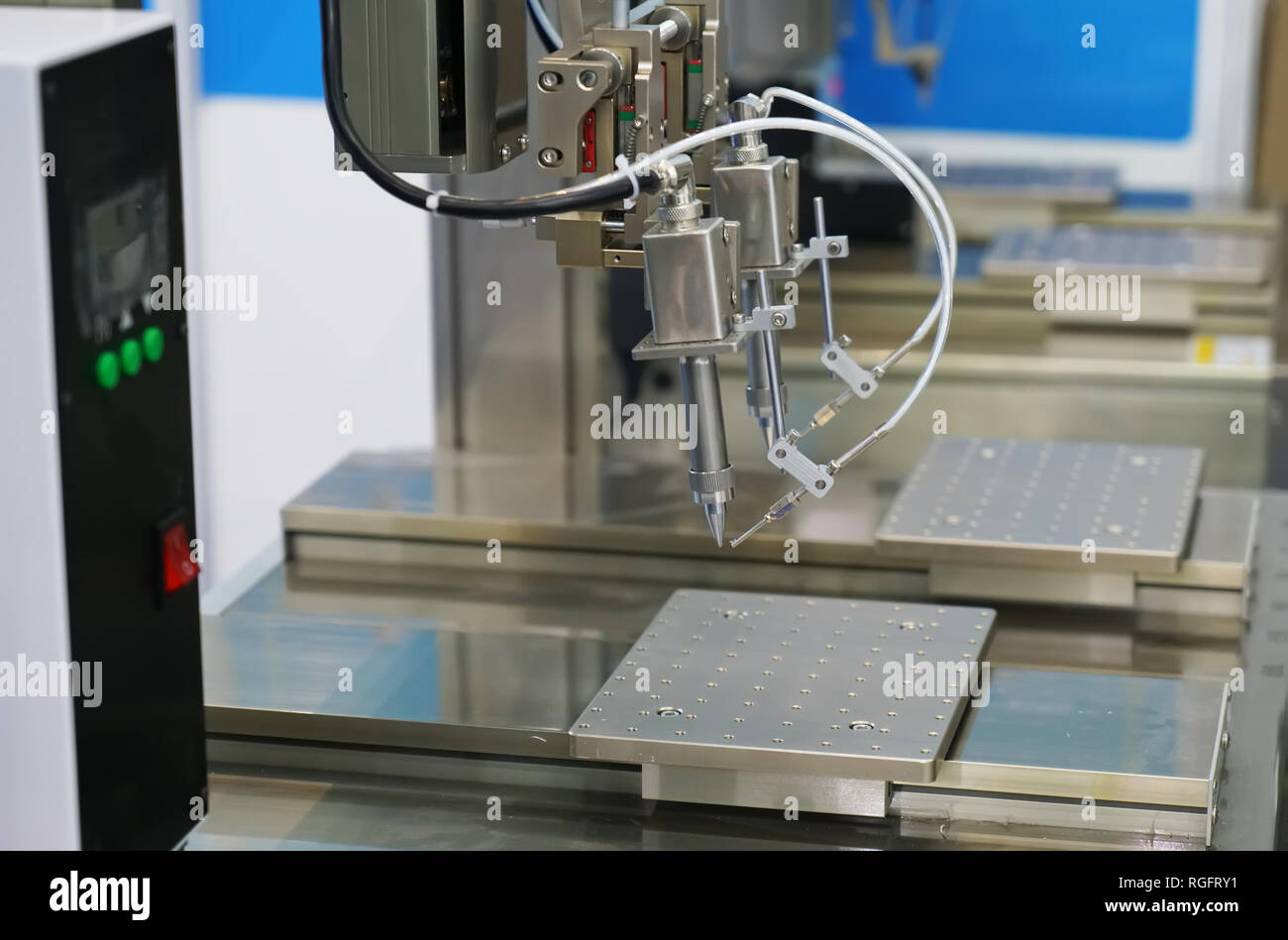 soldering iron tips of robotic system for automatic point soldering for