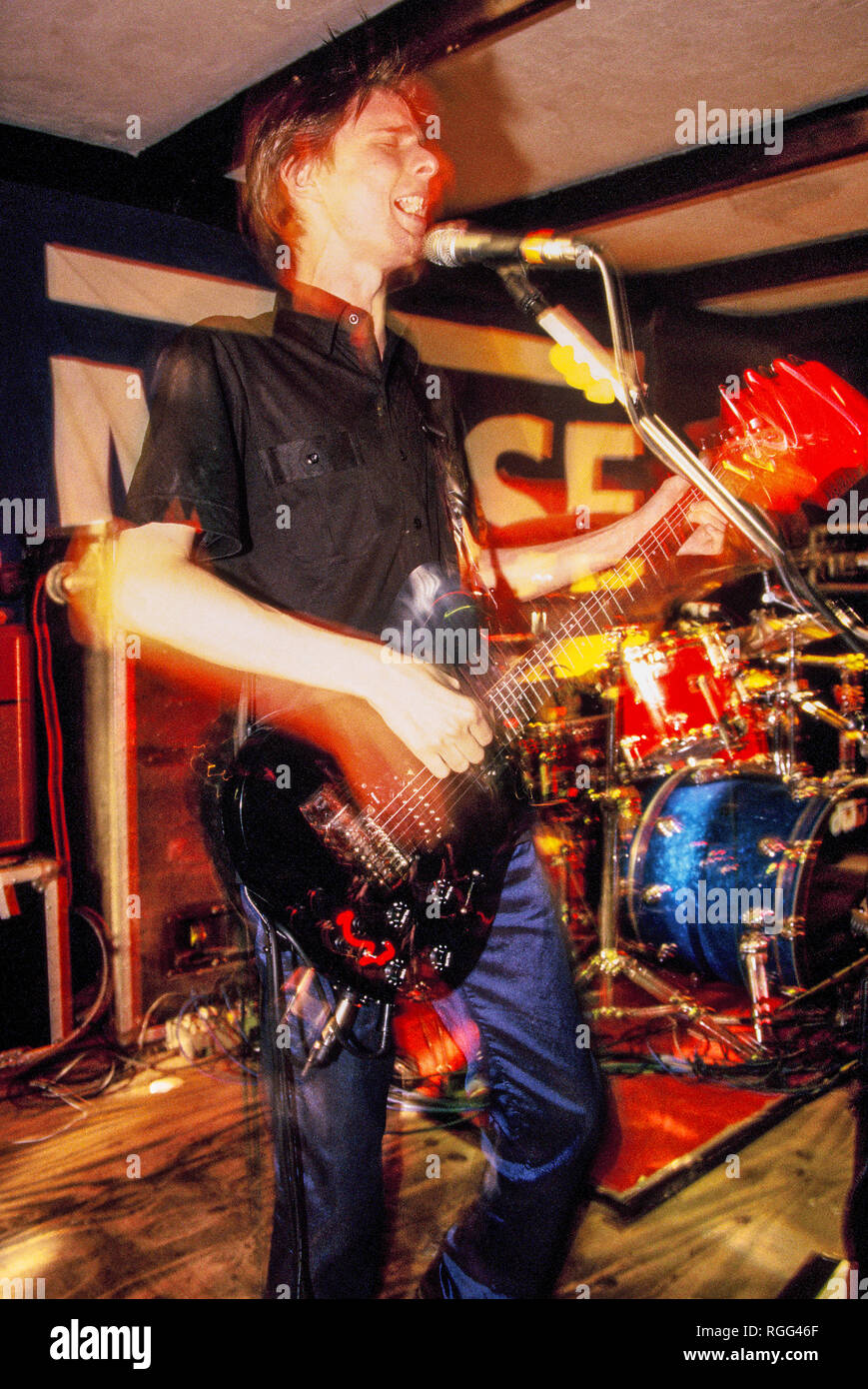 Matt Bellamy of the band Muse, Performing at TJ's in Newport, Wales, 4th September 1999 Stock Photo