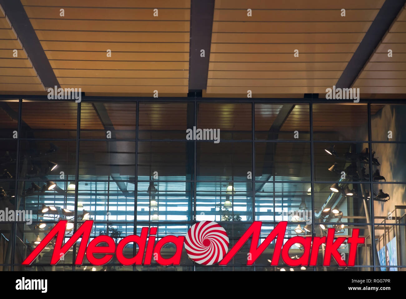 MediaMarkt - Media Markt storefront in Eindhoven NL - Media Markt is a  German multinational chain of consumer electronics stores with over 1000  stores Stock Photo - Alamy