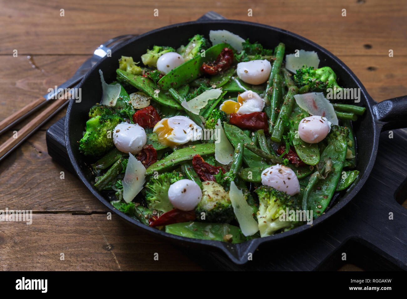 Green Vegetable stir fry. Healthy food. Top view Stock Photo Alamy