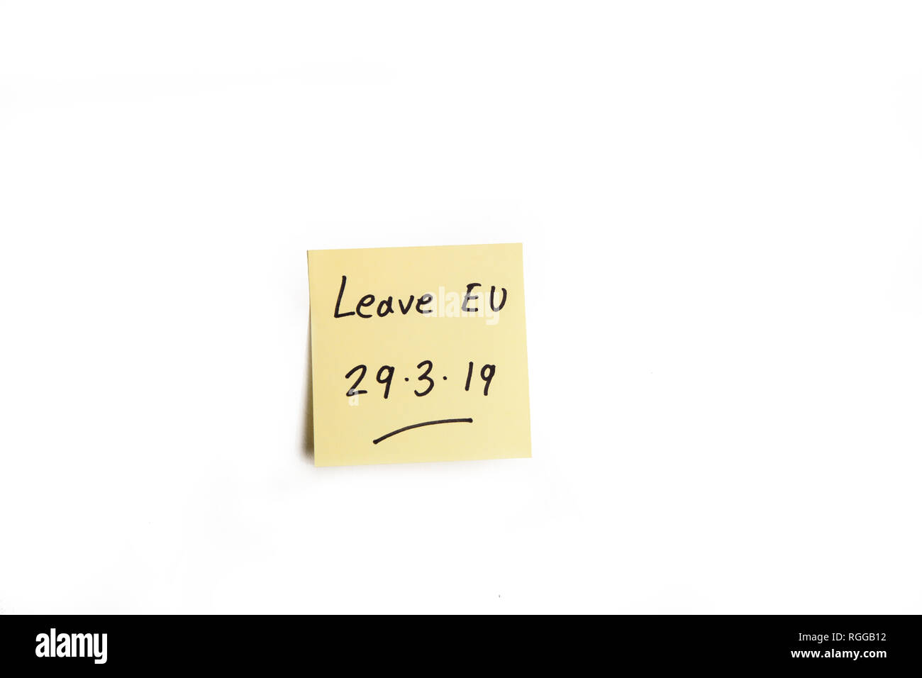 Yellow sticky note reminding UK to Leave the EU on 29th March 2019 Stock Photo