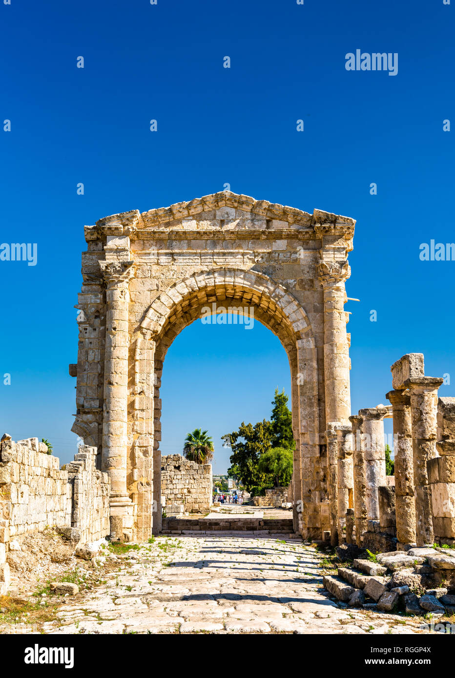 Arch of Hadrian at the Al-Bass Tyre necropolis in Lebanon Stock Photo