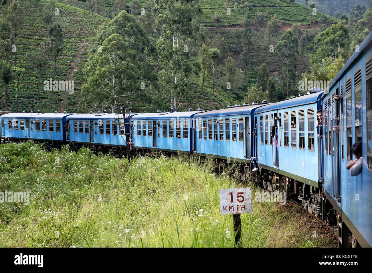 Passenger train from Ella to Nanu Oya, Kahagolla, Sri Lanka Stock Photo