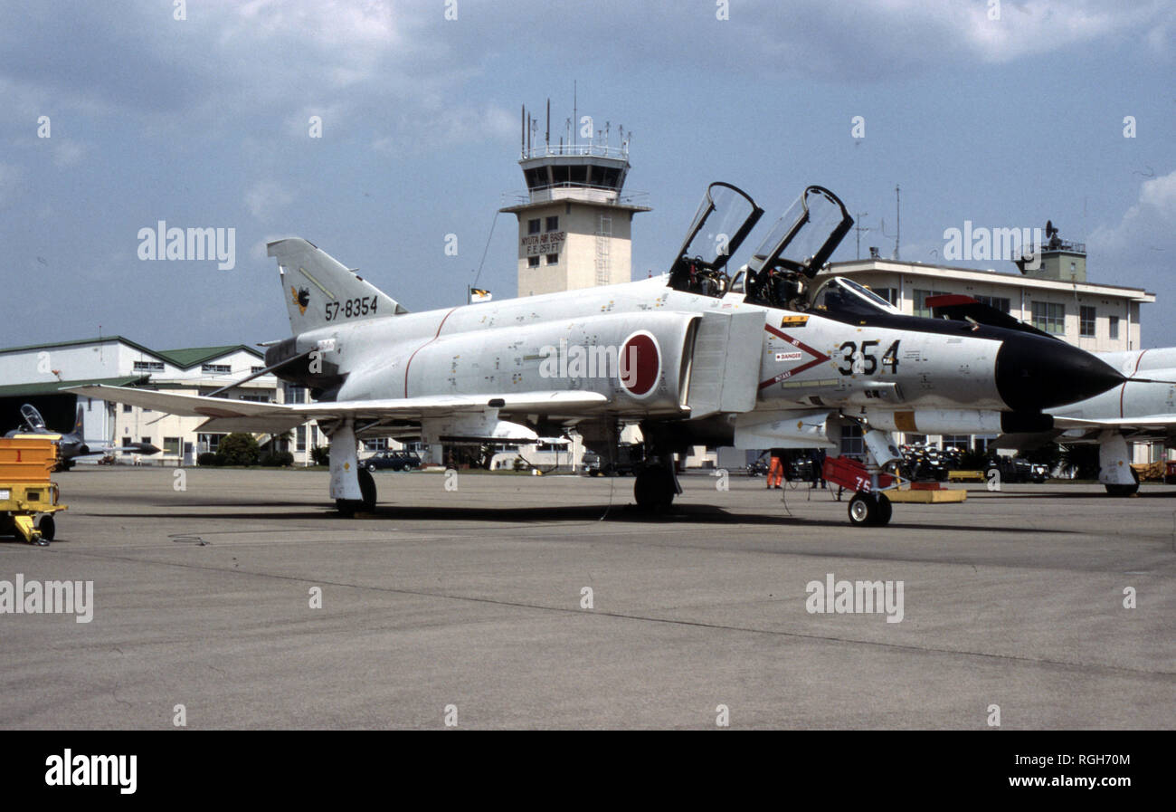 Japanische Luftwaffe JASDF Mitsubishi F-4EJ Phantom II - Japanes Air Force / Japan Air Self Defence Force Mitsubishi F-4EJ Phantom II Stock Photo