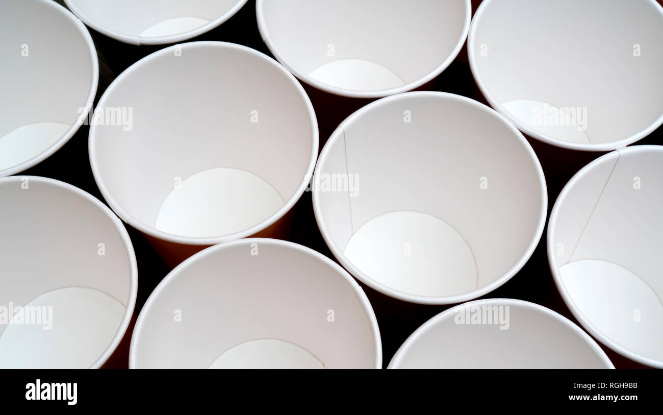 Soft drinks paper cups hi-res stock photography and images - Alamy