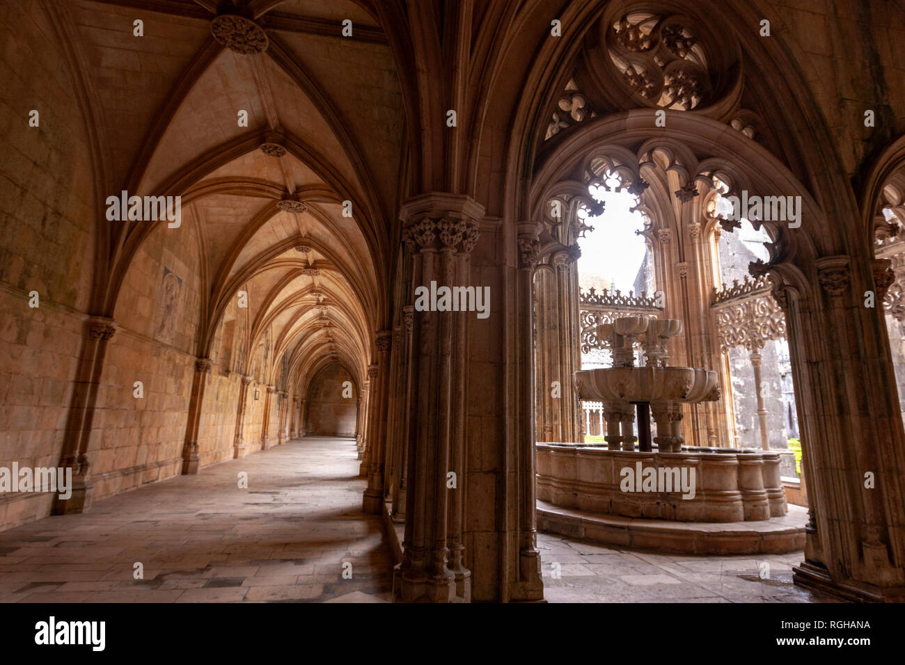 Lavabo, fountain and two smaller basins above, in King John I Cloisters of Batalha Monastery, Batalha, Portugal Stock Photo