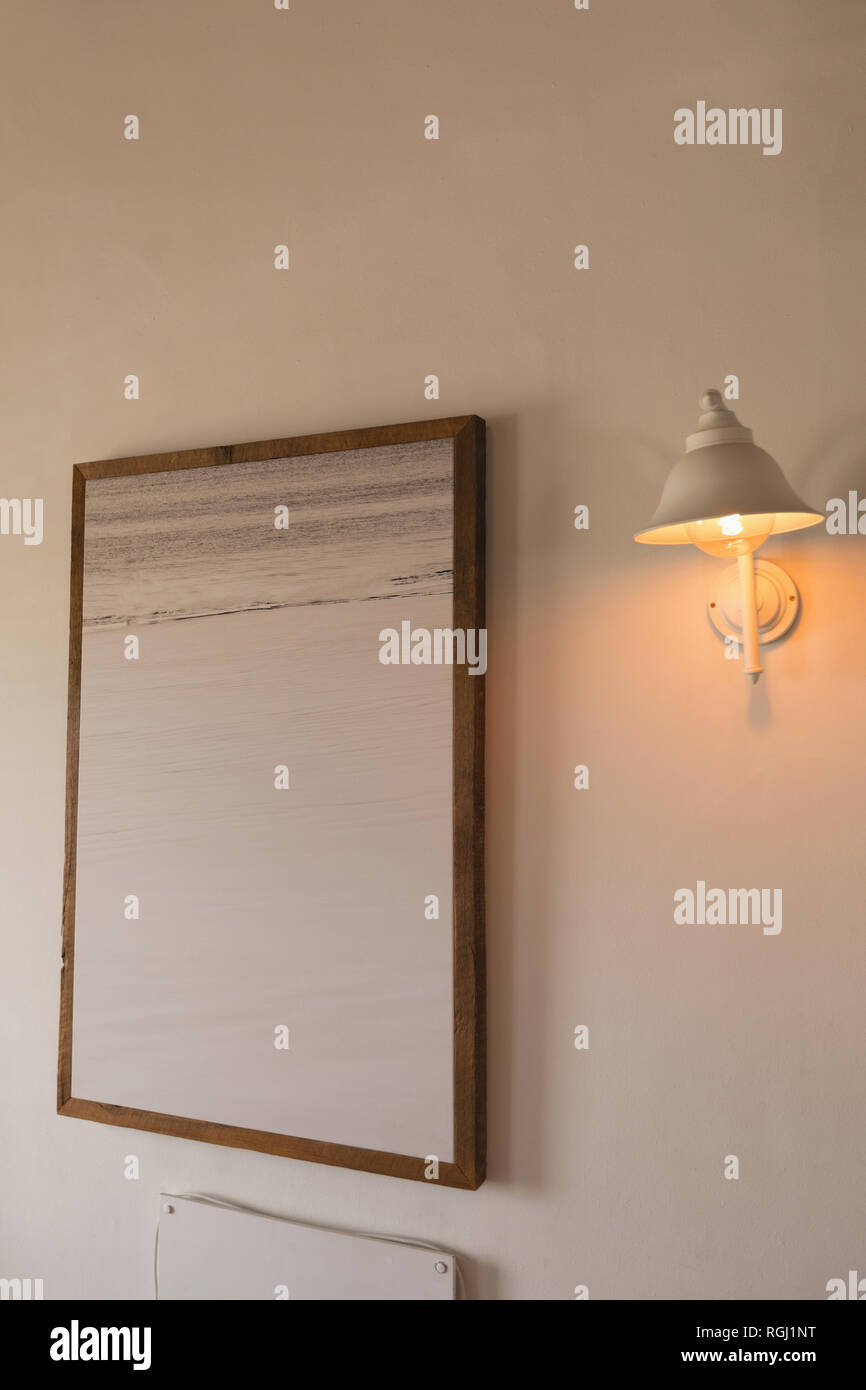 Outline of wall hi-res stock photography and images - Alamy