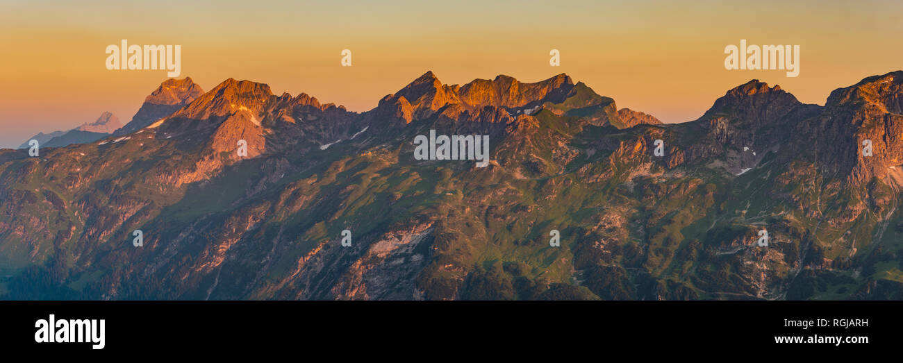 Germany, Bavaria, Allgaeu, Allgaeu Alps, Fiderescharte, Schafalpenkoepfe, Great Widderstein at sunrise Stock Photo