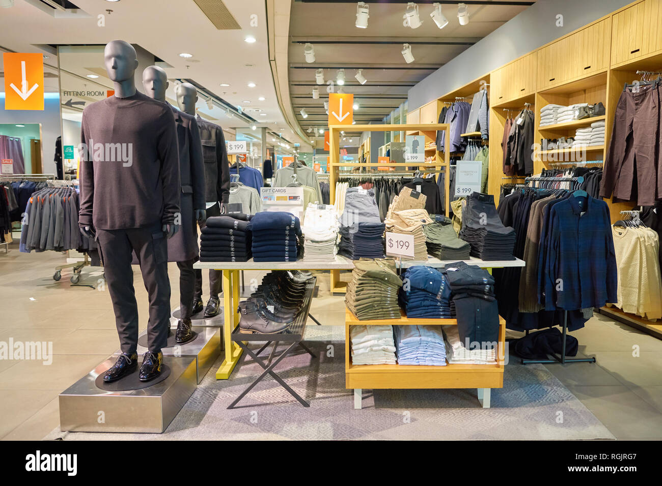 hong-kong-circa-november-2016-inside-h-and-m-store-at-the-elements
