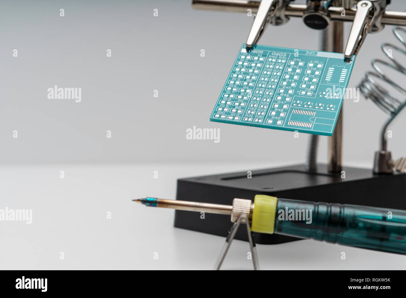 The Hot Holder: Soldering Iron Tools - 3rd Hand Replacement