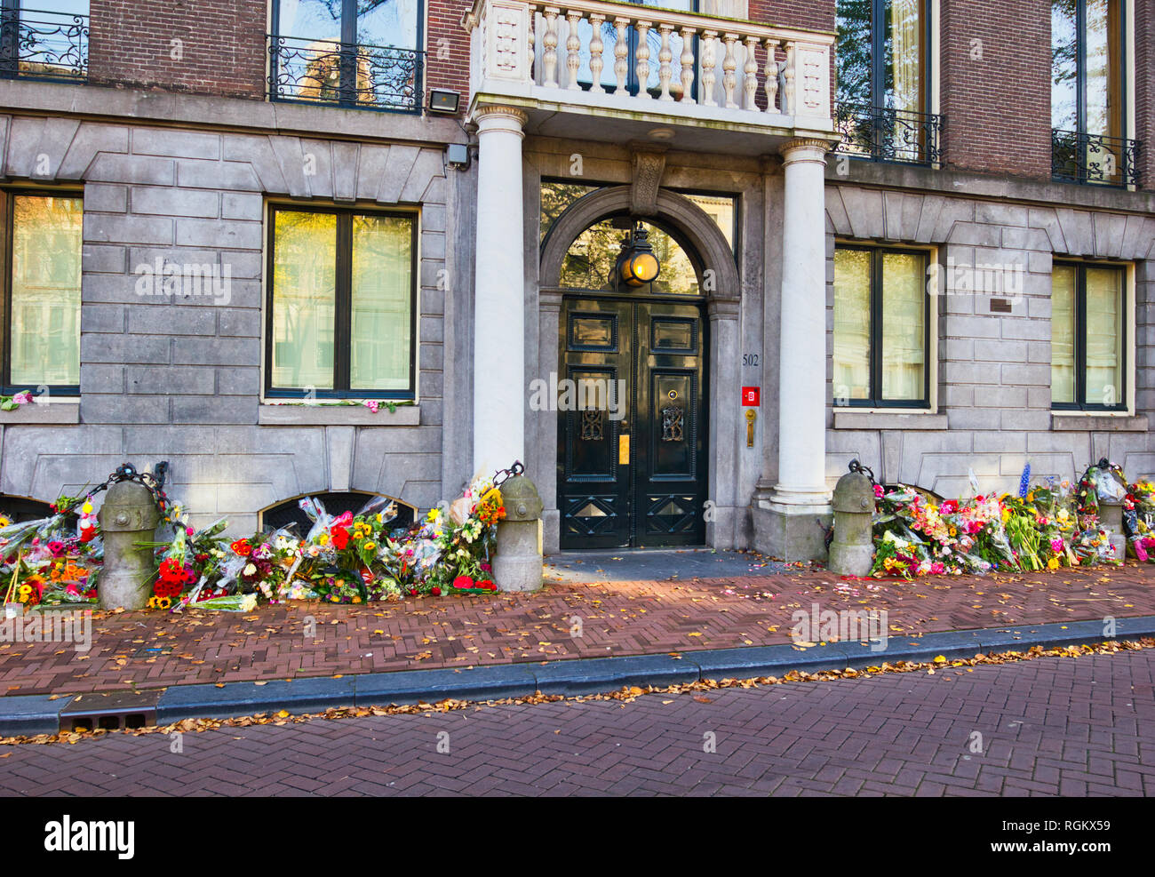 Floral tributes to Mayor Eberhard Van Der Laan outside his official residence after his death from lung cancer on October 5th 2017, Amsterdam, Holland Stock Photo