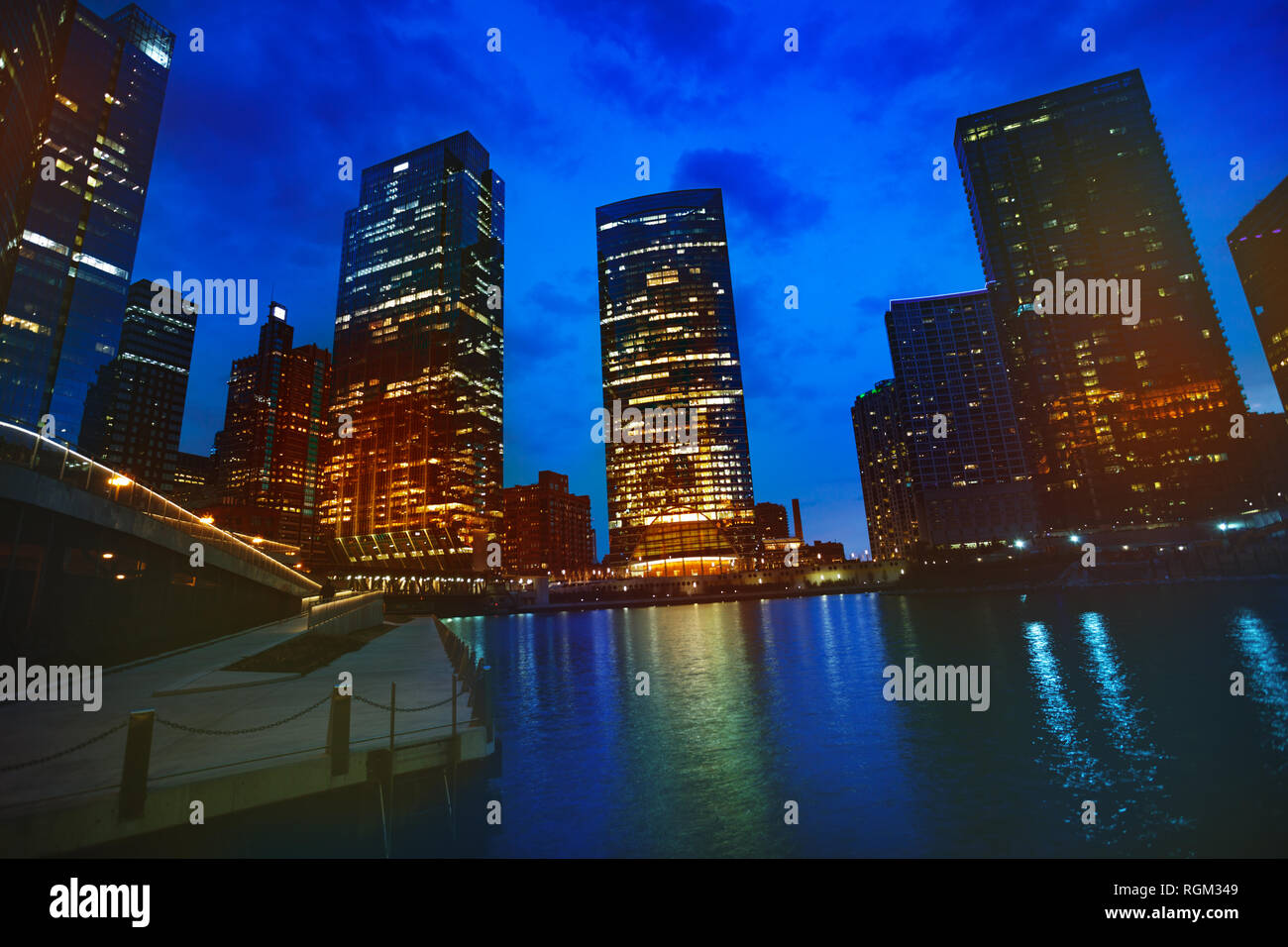 Illuminated skyscrapers of Chicago downtown, USA during night Stock ...