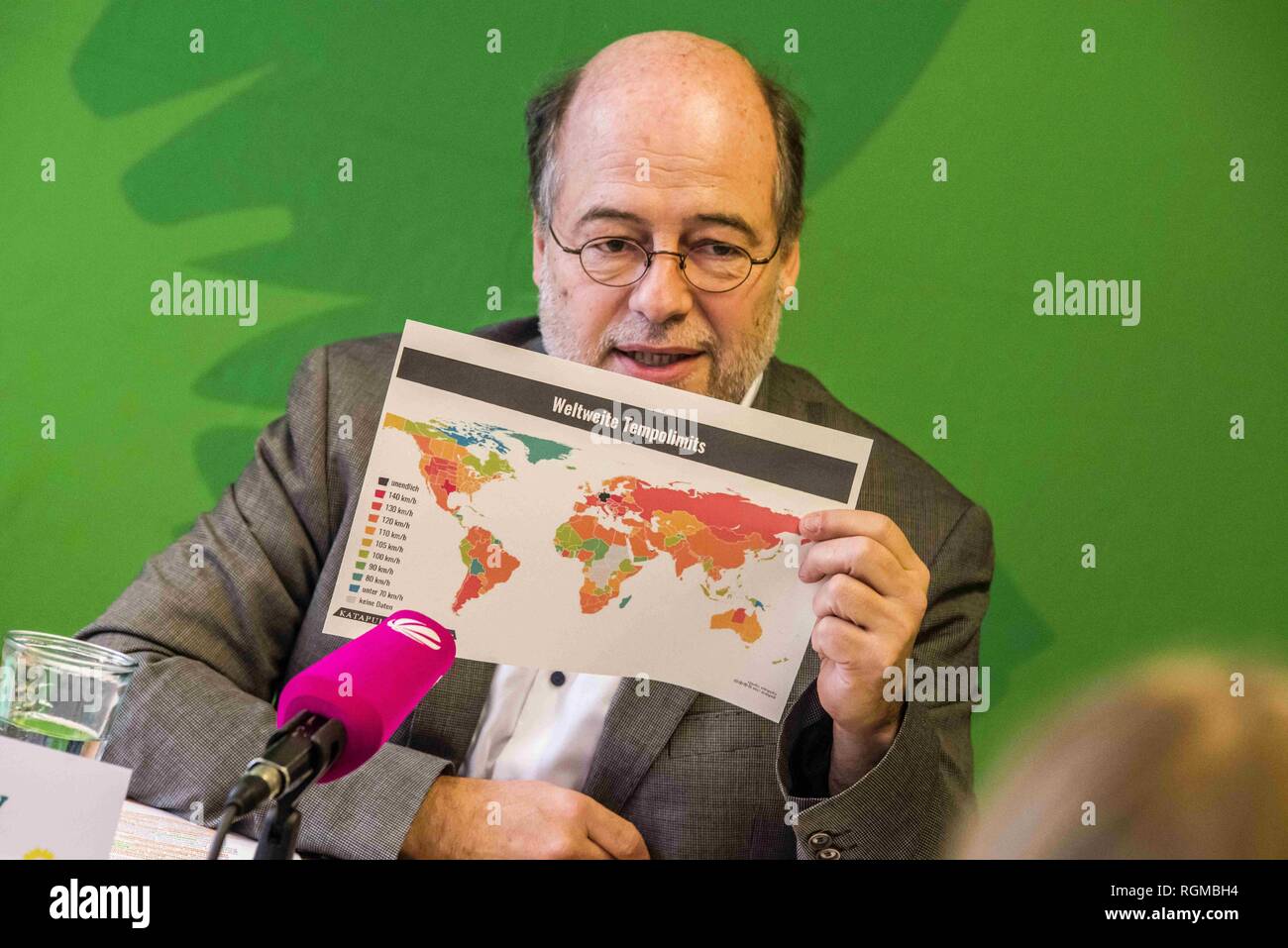 Munich, Bavaria, Germany. 30th Jan, 2019. EIKE HALLITZKY Landesvorsitzende of the Green Party holding a map of the countries with speed limits (Tempolimits). The Bavarian Green Party presented Henrike Hahn, their European ParliamentSpitzenkandidat for the upcoming European elections (Europawahl). Hahn is a trained technologist and has lived previously in Detroit and Paris. Her strategies are based on ecological and social criteria and fighting against populism and right extremism. The Greens see the European Union as the greatest peace project of our time, thus they have positioned them Stock Photo