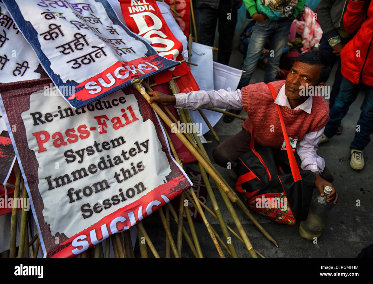 Pass fail system hi-res stock photography and images - Alamy