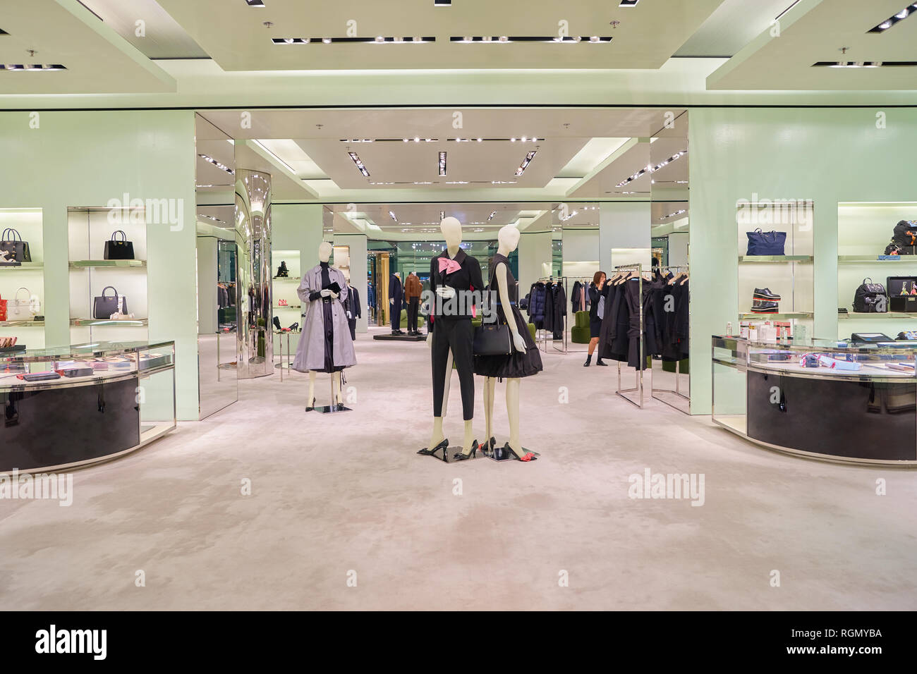 Outlet Store Hong Kong High Resolution Stock Photography and Images - Alamy