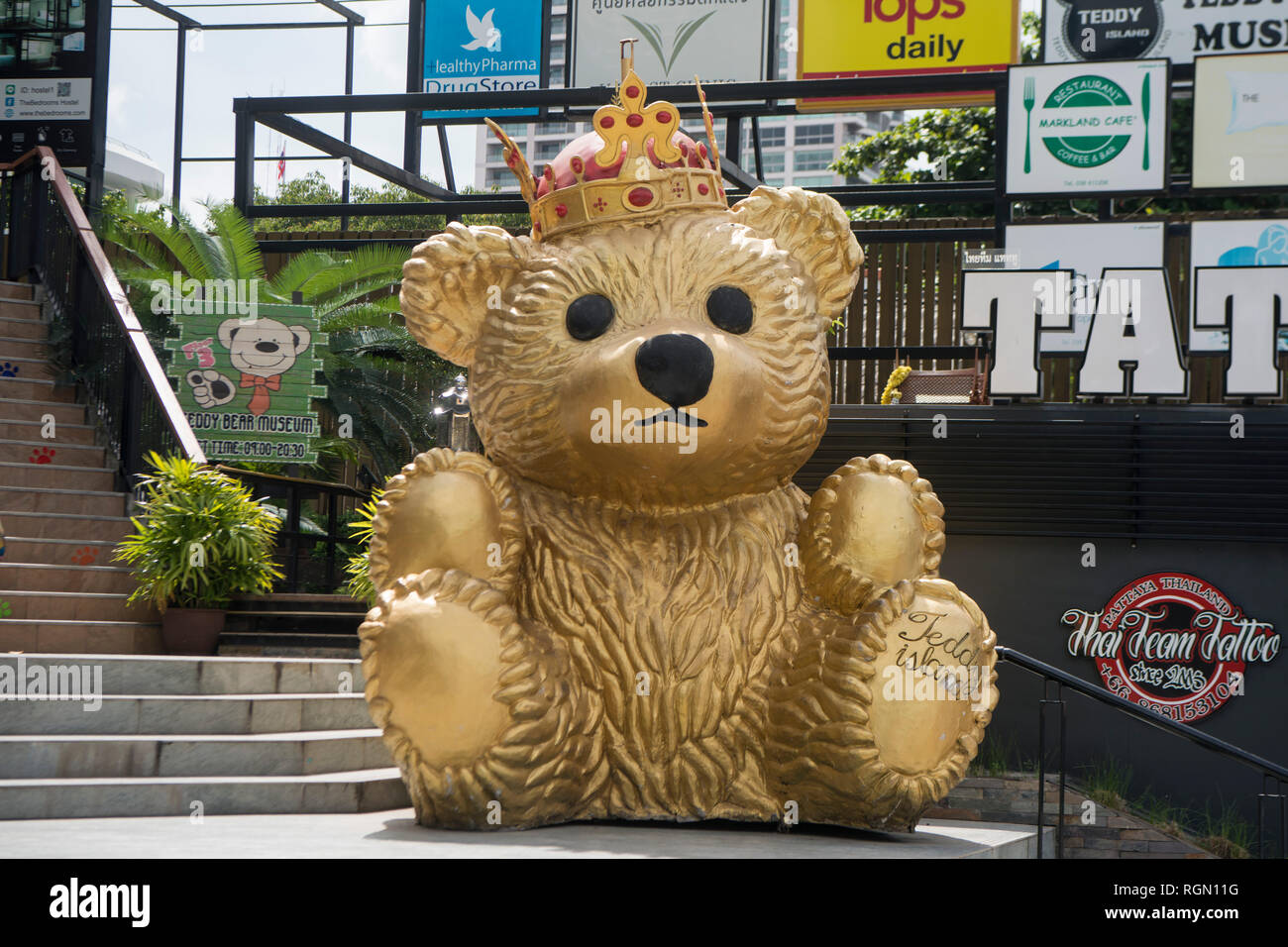 A Big Teddy Bear At The Teddy Bear Museum At The Beach Road In The City Of Pattaya In The Provinz Chonburi In Thailand Thailand Pattaya November Stock Photo Alamy A Big Teddy Bear At The Teddy Bear Museum At The Beach Road In The City Of Pattaya In The Provinz Chonburi In Thailand Thailand Pattaya November Stock Photo Alamy