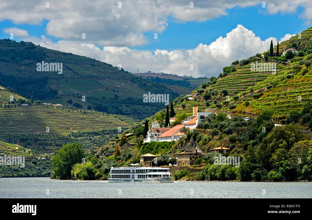Cruise ship on a river cruise along the Douro River, Quinta de la Rosa
