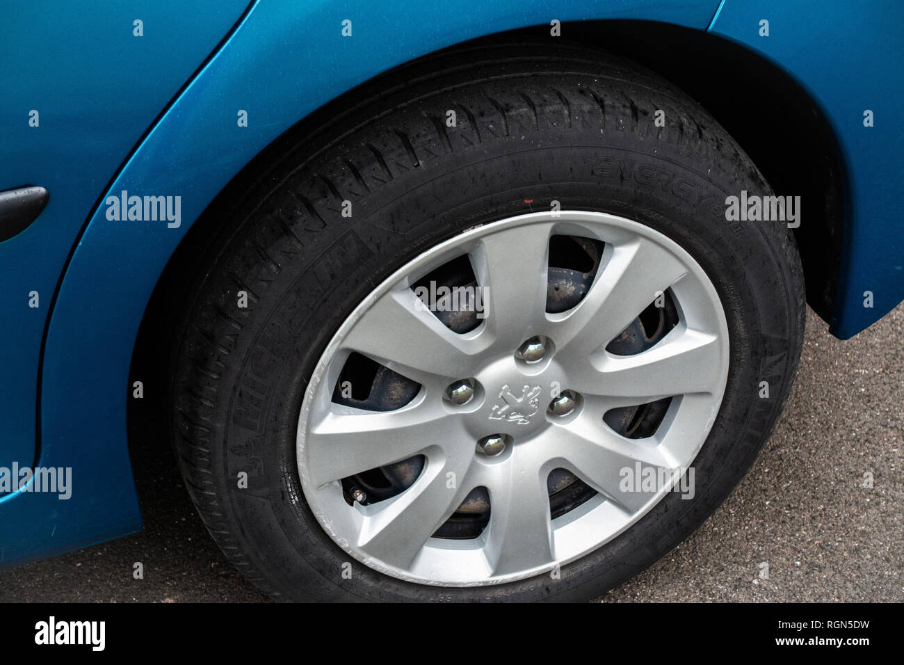 Peugeot 207 car wheel, tyre and wheel trim Stock Photo