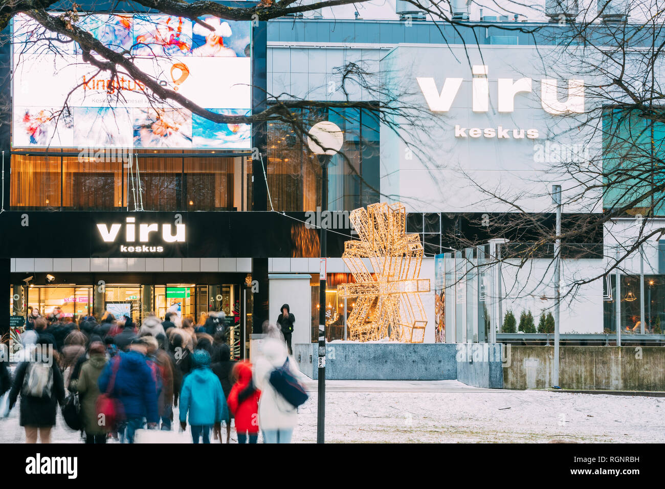 Tallinn, Estonia - December 3, 2016: People Going Shopping In Shopping Center Viru Keskus In Winter Day. Stock Photo