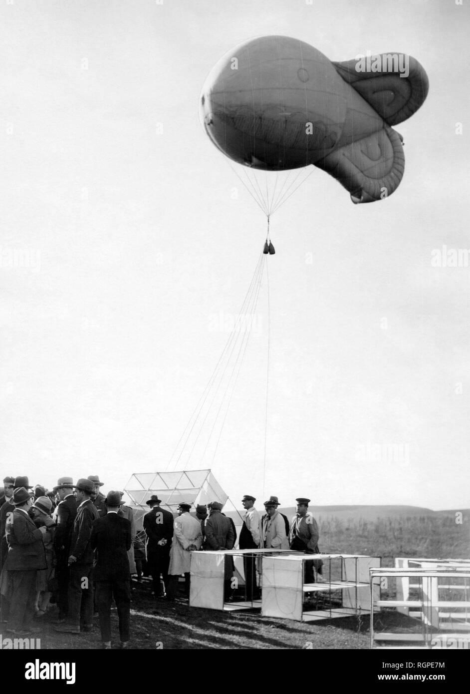 aeronautics, balloon 1920 Stock Photo