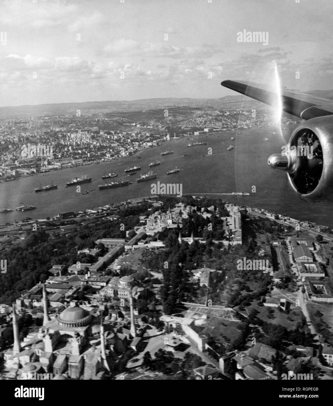 turkey, istanbul, aerial view of punta del serraglio, 1952 Stock Photo