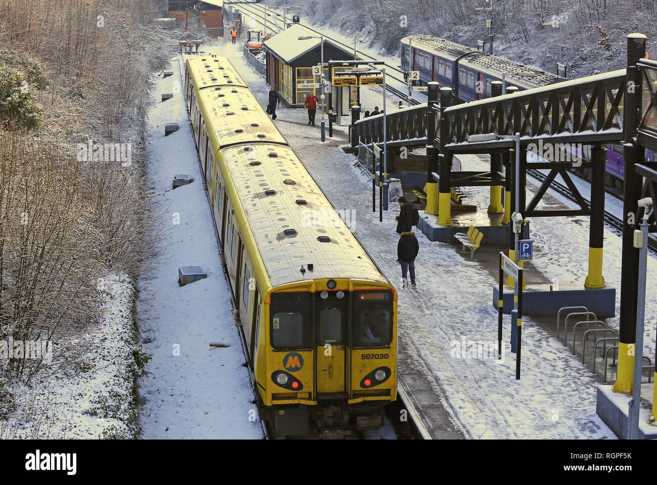 A train hunts cross station hires stock photography and images Alamy