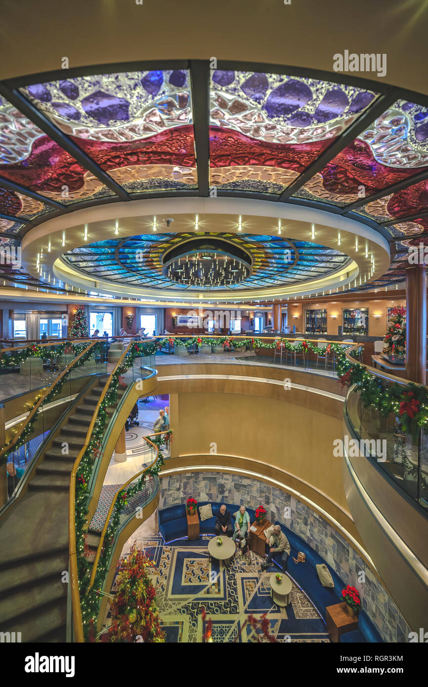 Strip lights ceiling hires stock photography and images Alamy