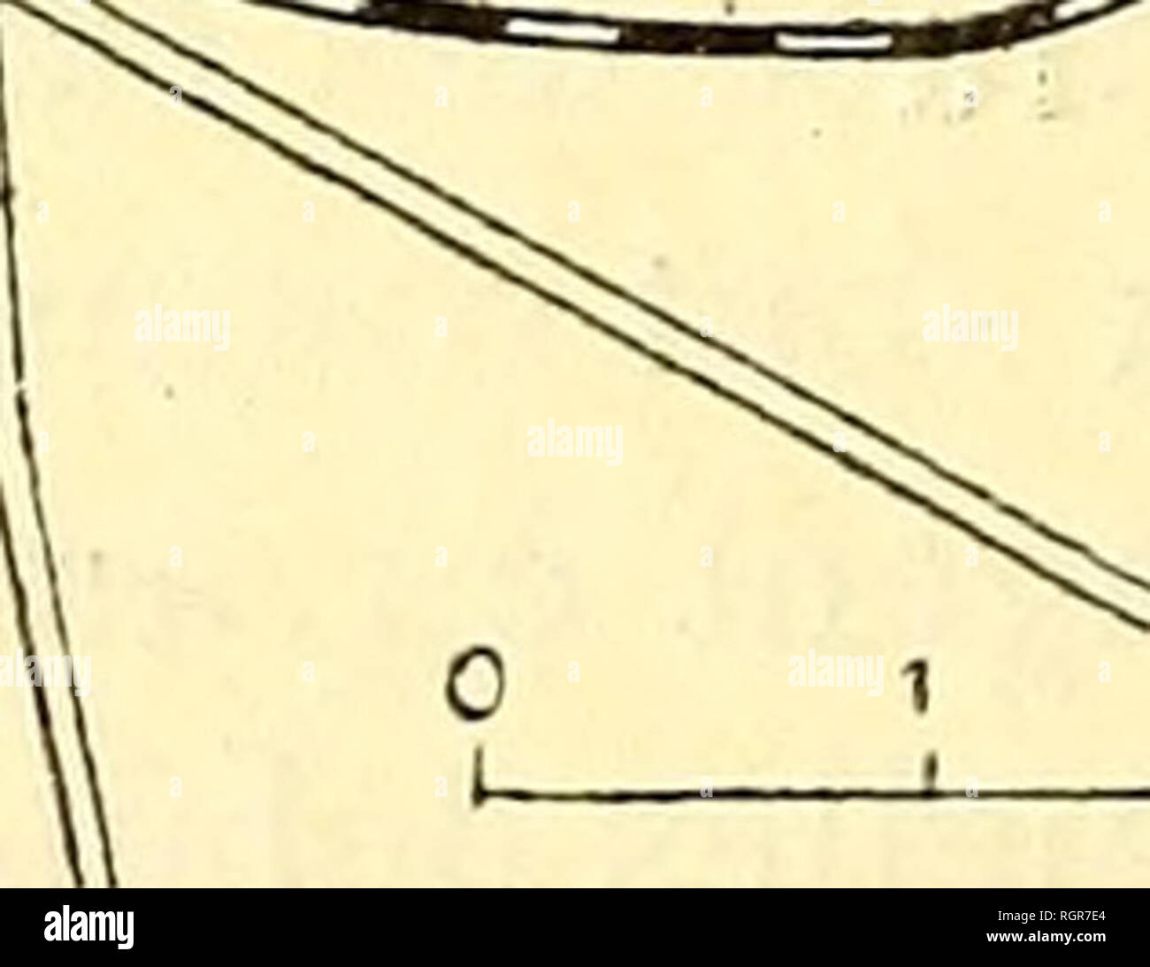 . Bulletin de la SociÃ©tÃ© belge de gÃ©ologie, de palÃ©ontologie et d'hydrologie. Geology; Paleontology. oDn encourt Bussu M 0 n u^S ^-Ou e n 11 n â 'Tincourt-Boud^ PERmiNE-- Marquaix SainteR Doingt Bu ire o.. o Cartigny Hancourt o 5 Km Fify. 2. â TracÃ© du canal du Nord entre Havrincourt et PÃ©ronne. Les lignes pointillÃ©es marquent le thalweg des vallÃ©es sÃ¨ches. Echelle : Vi60 000-. Please note that these images are extracted from scanned page images that may have been digitally enhanced for readability - coloration and appearance of these illustrations may not perfectly resemble the origi Stock Photo