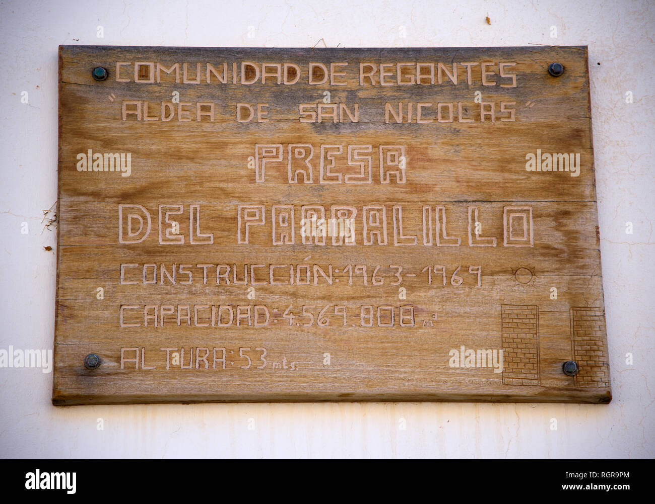 Dam information Sign , Presa Del Parralillo, 53 m , Gran Canaria, Spain Stock Photo